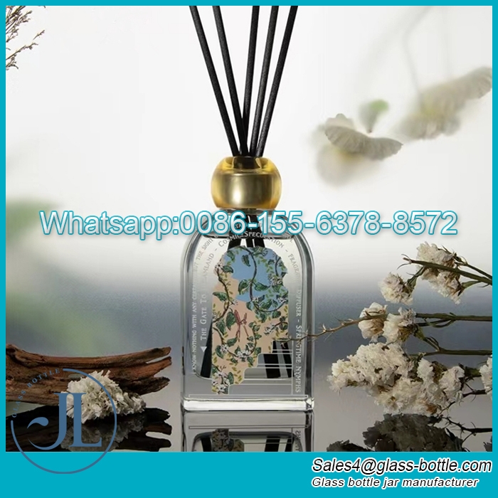 Unique clear square glass reed diffuser bottle with screw cap